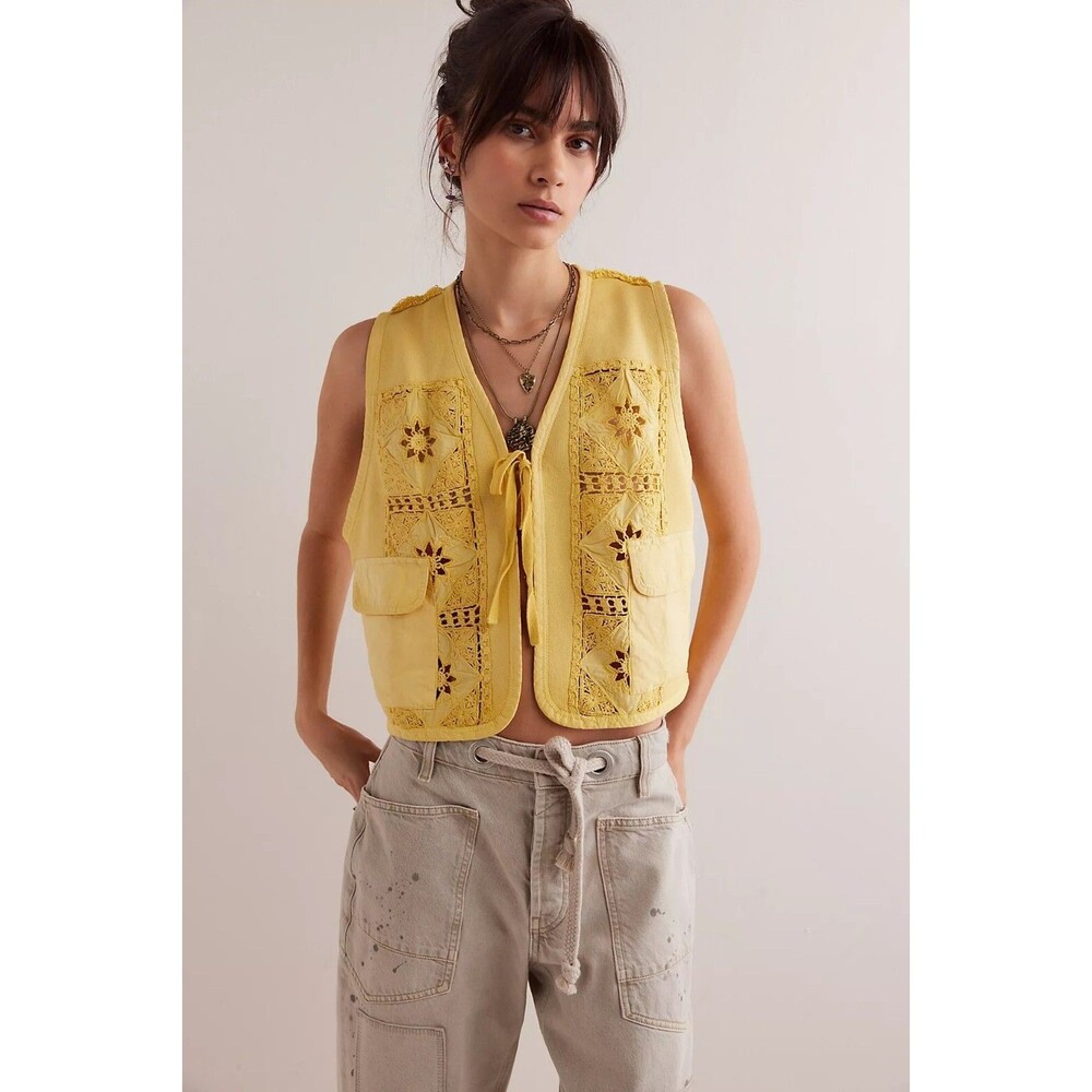 Free People Wonderstruck Vest Blouse Top Floral Crochet Lace Sleeveless M 277155